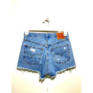 Levi's 501 denim shorts blue casual vacation summer beach resort women W25